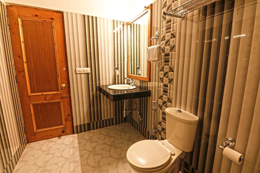 Hotel Prini Inn Manali  Bagian luar foto